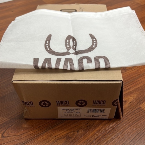 Waco Shoe Co. Yellow & Beige Floral Karma Stretch Pull On Sneaker NWT Sz 7.5 D - Picture 10 of 11